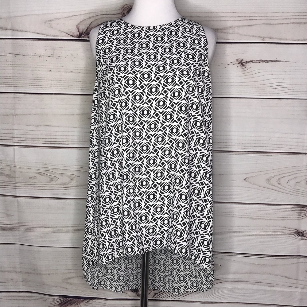 Vince Camino High Low B&W Blouse Medium